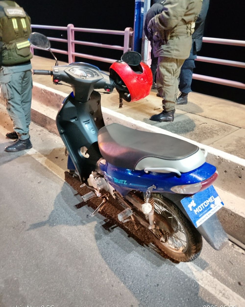 Un hombre dejó su moto sobre el puente y se arrojó al río Paraná