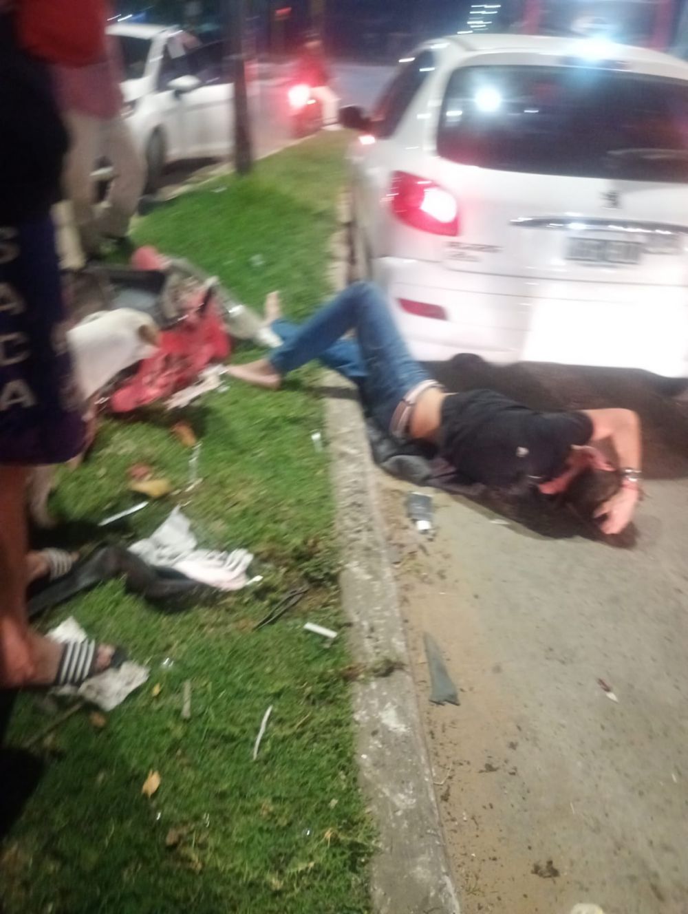 Automovilista alcoholizado chocó a una familia que iba en moto: Un bebé resultó con heridas