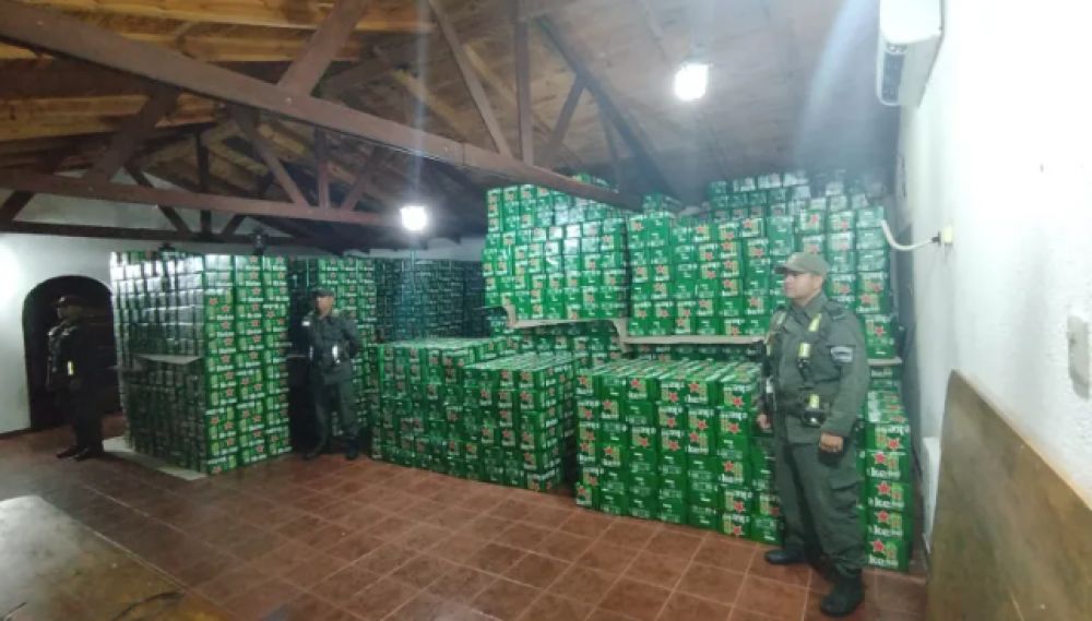 Gendarmería incautó más de 65 mil latas de cerveza extranjera
