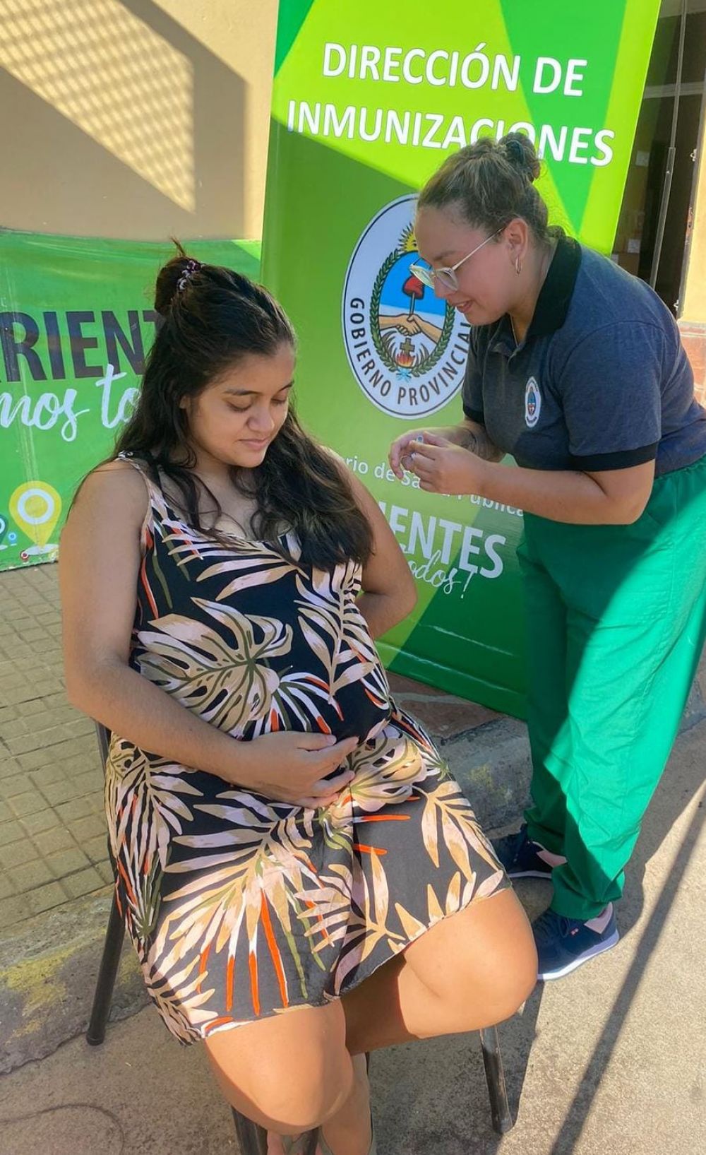 Inició la campaña de vacunación contra el Virus Sincicial Respiratorio