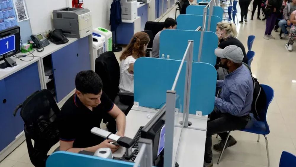 El Gobierno tomó más de 45.000 exámenes de idoneidad y sólo el 6% desaprobó