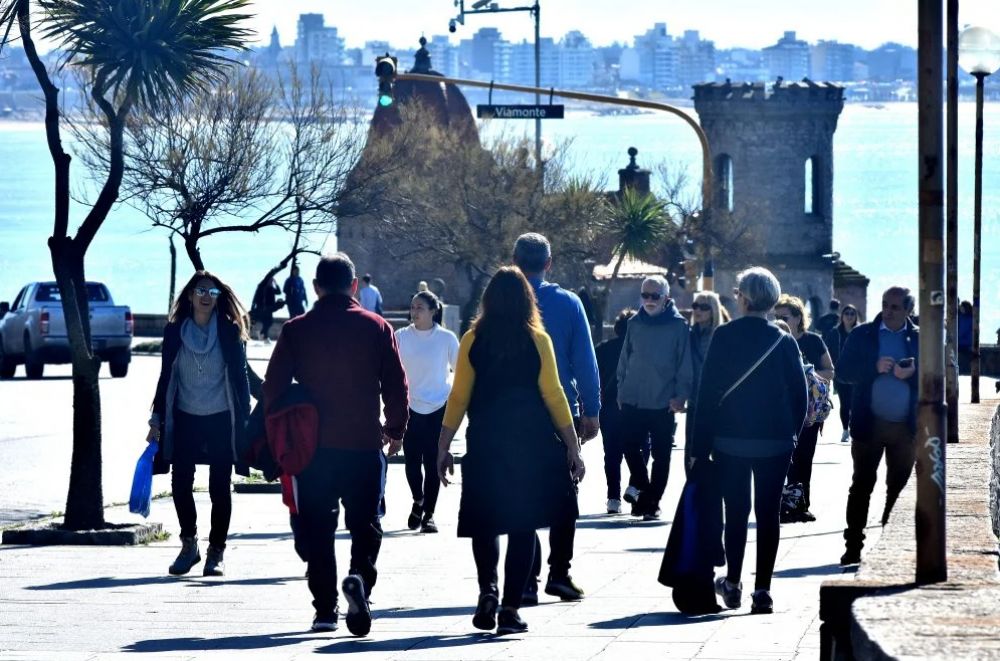 El movimiento de turistas cayó casi 17 % en los fines de semana largos de junio