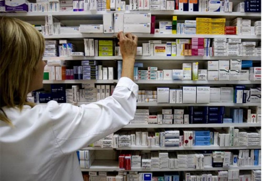 Las farmacias deberán exhibir un código QR con la lista de precios de los medicamentos