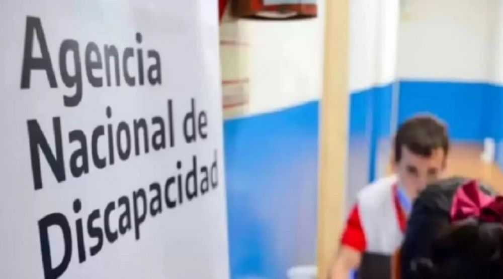 Echaron a la funcionaria que definió como "idiota" y "débil mental" a pacientes