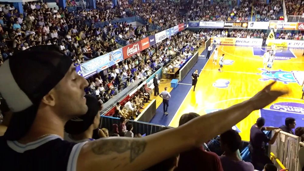 Regatas y San Martín se juegan por llegar a cuartos de final