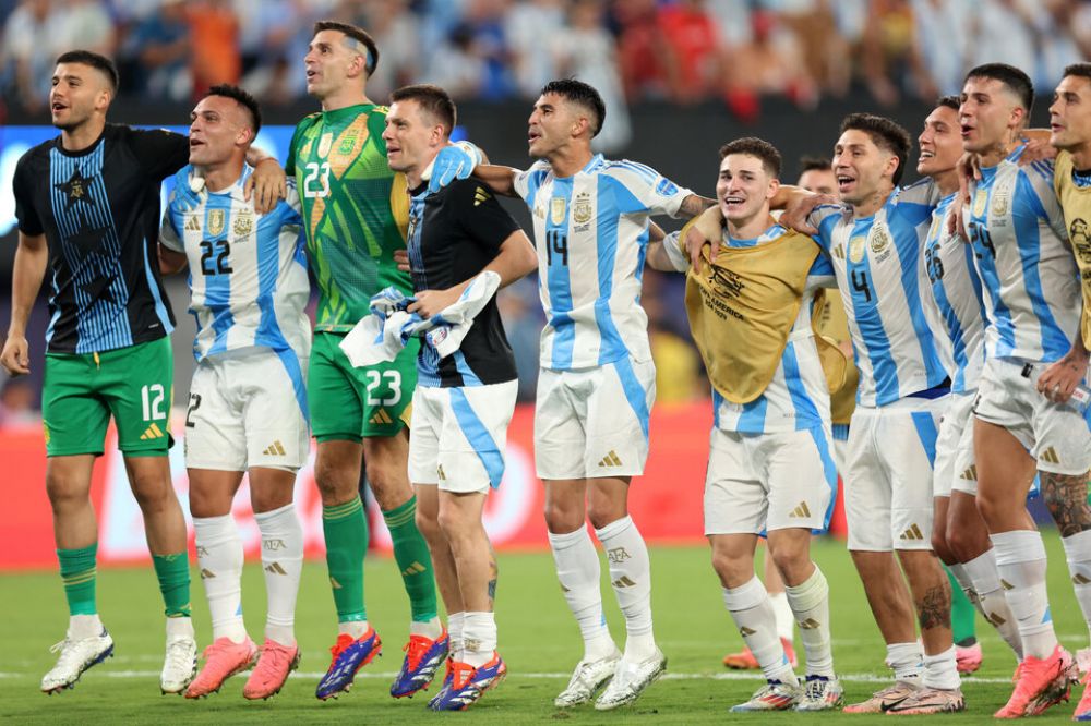 Argentina enfrenta a Colombia en la final