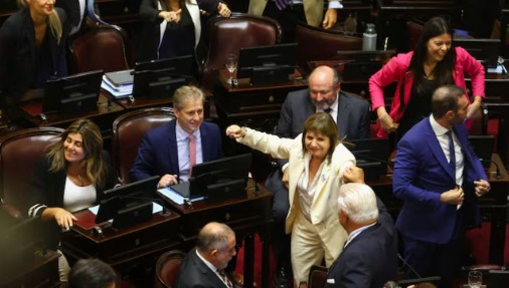 El Senado convirtió en ley la reforma laboral