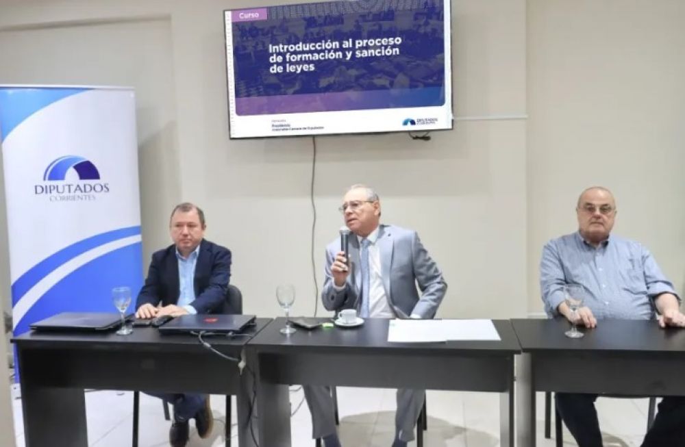 Tassano dejó inaugurado el Ciclo 2026 de Capacitación Parlamentaria