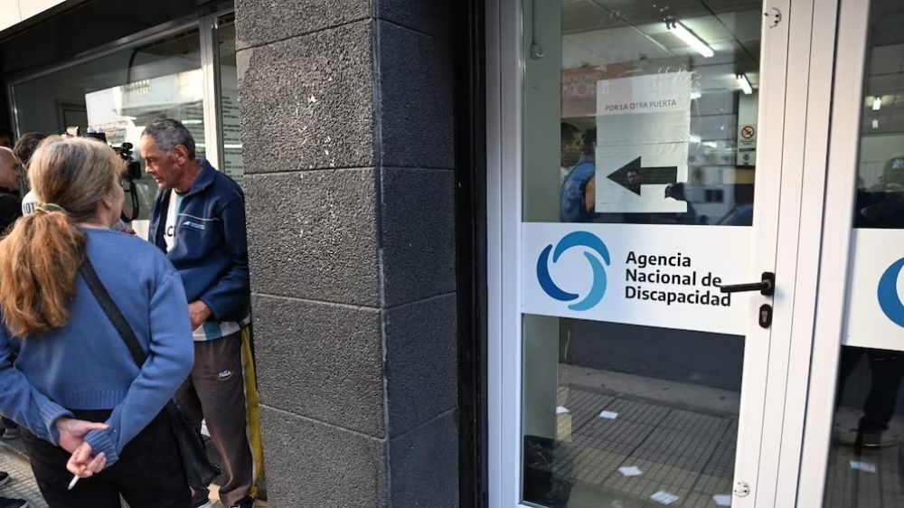 Milei disolvió ANDIS y transfirió sus funciones al Ministerio de Salud