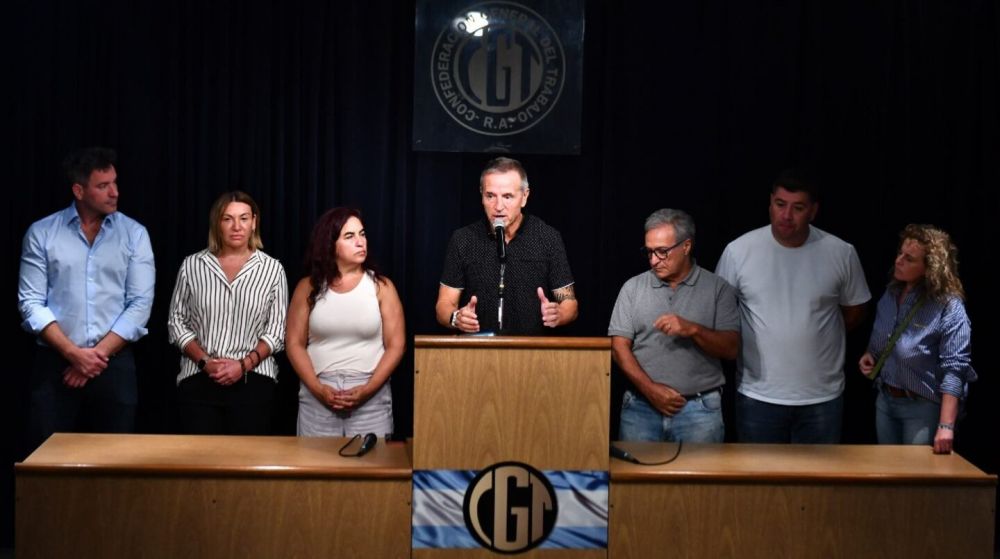 Desde la CGT afirmaron que el paro tiene alto acatamiento y volvieron a criticar al Gobierno