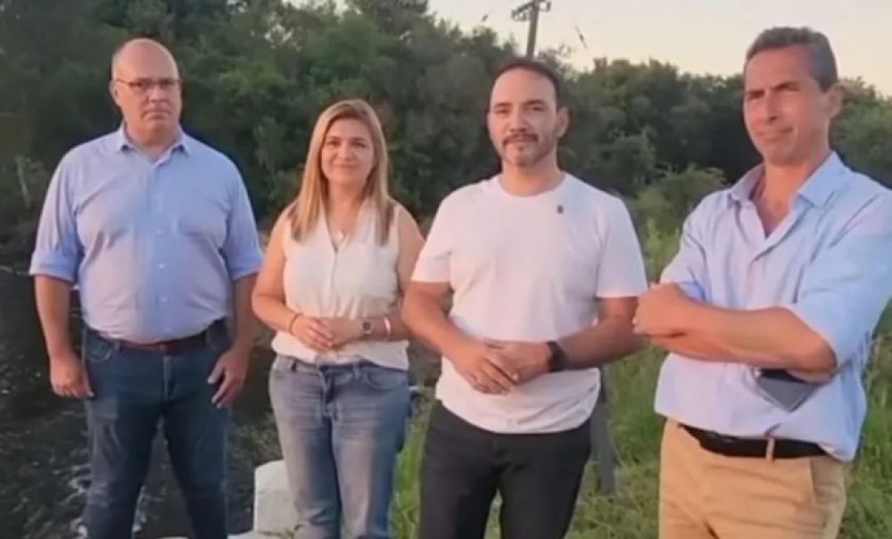 Valdés supervisó obras de limpieza de canales en Santa Ana