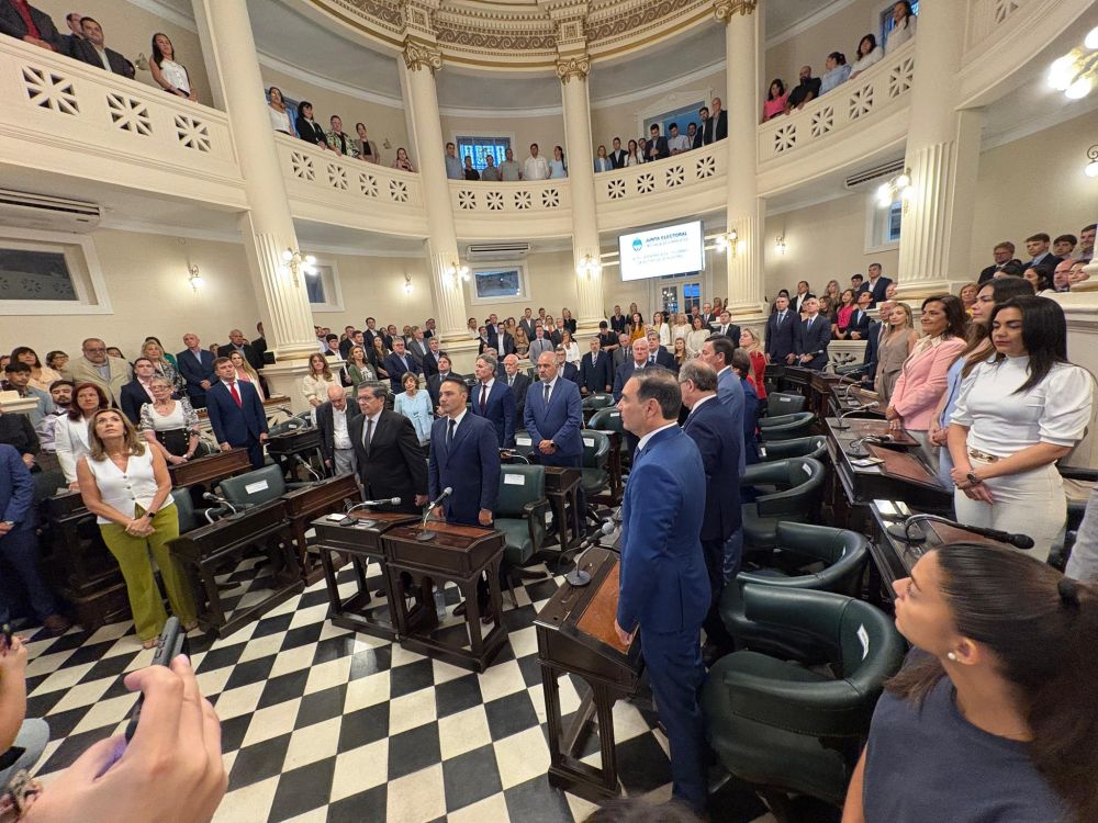 Entregaron diplomas a los Diputados electos en Corrientes