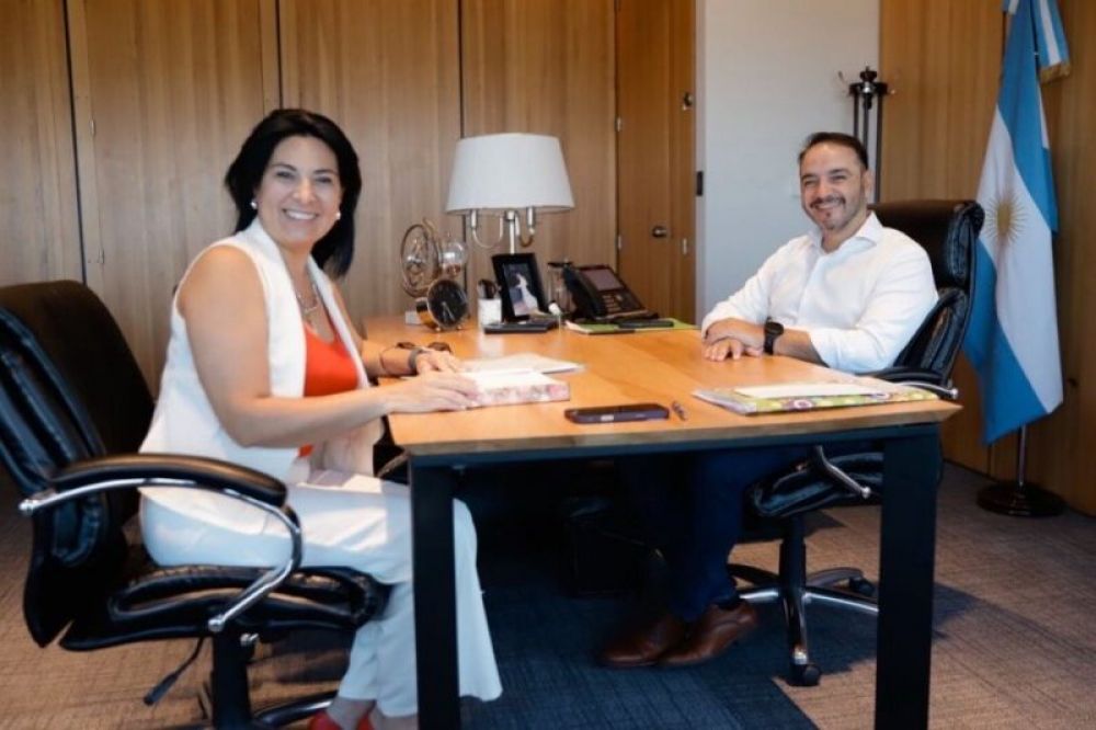 Ciclo escolar 2026: Valdés y la ministra de Educación analizaron prioridades