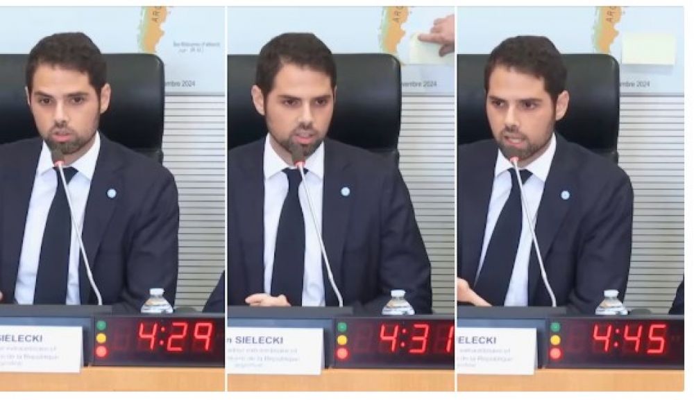 El embajador argentino en Francia hizo tapar un mapa que mostraba a las Malvinas como territorio británico