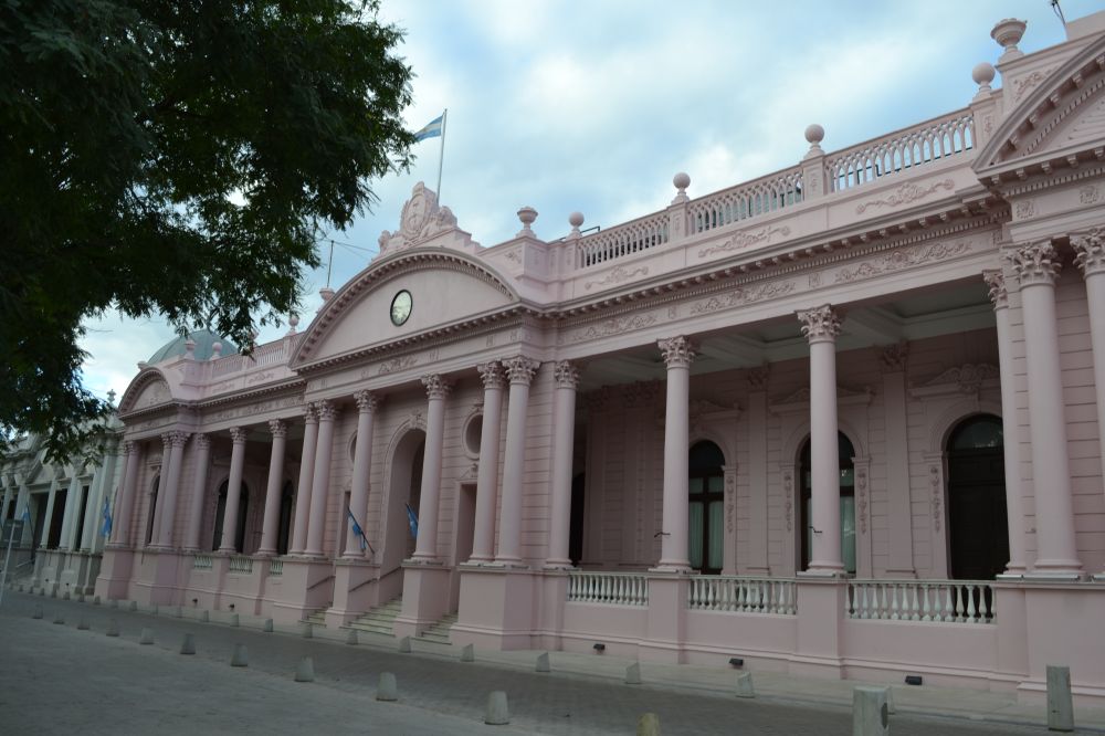 Los nombres confirmados del Gabinete del gobernador Juan Pablo Valdés