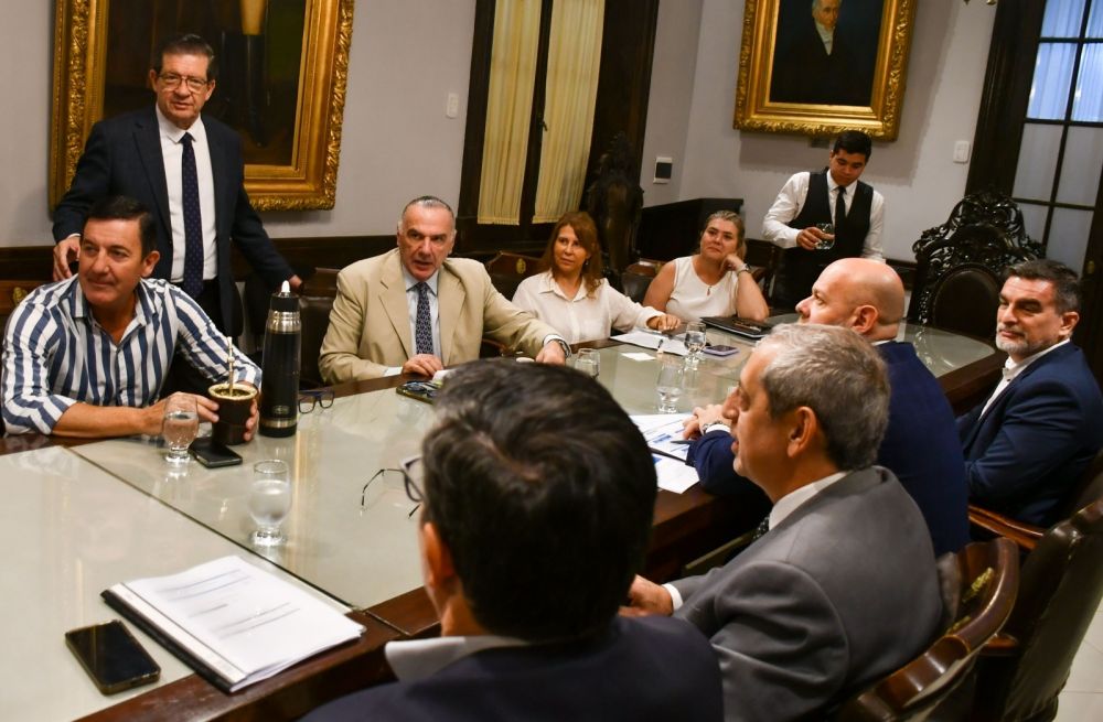 Hacienda expuso el proyecto de Presupuesto 2026