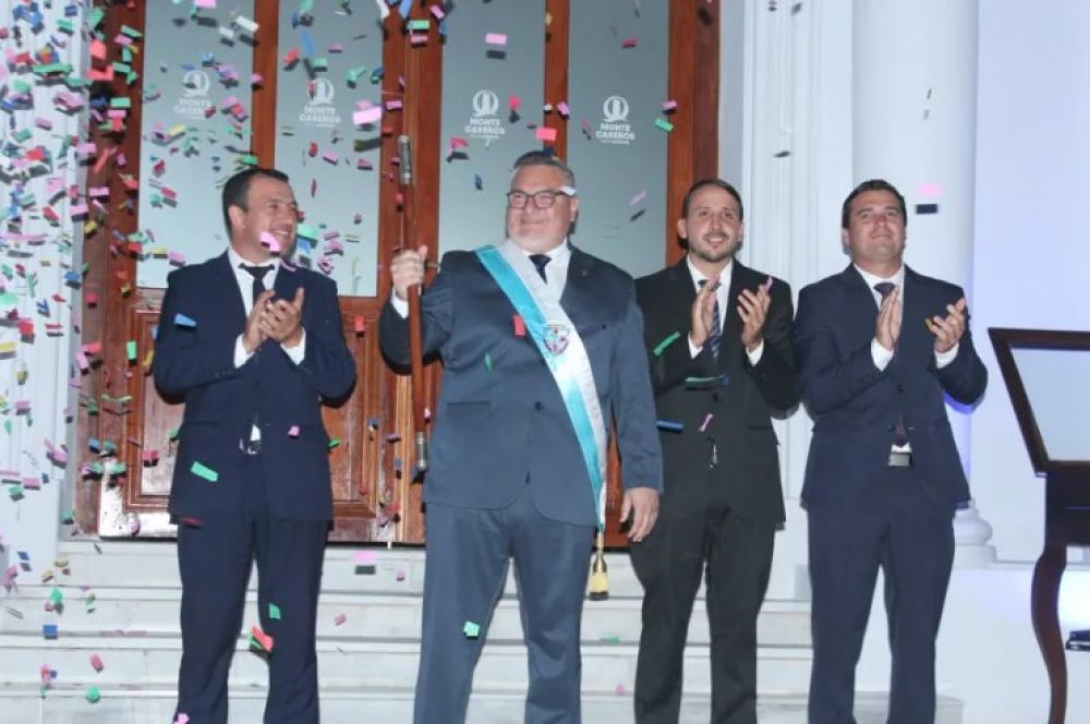 Juan Carlos Álvarez asumió su segundo mandato como intendente de Caseros
