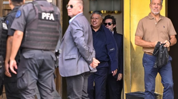 Procesaron y embargaron por 350 millones de pesos a Tapia y  Toviggino en la causa por retención indebida de aportes en AFA