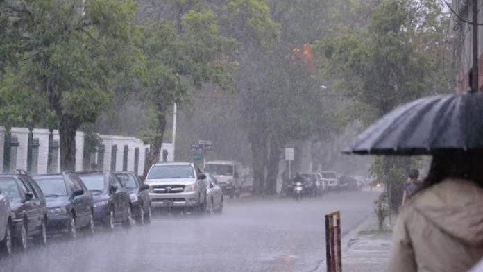 Rige doble alerta por tormentas fuertes en Corrientes