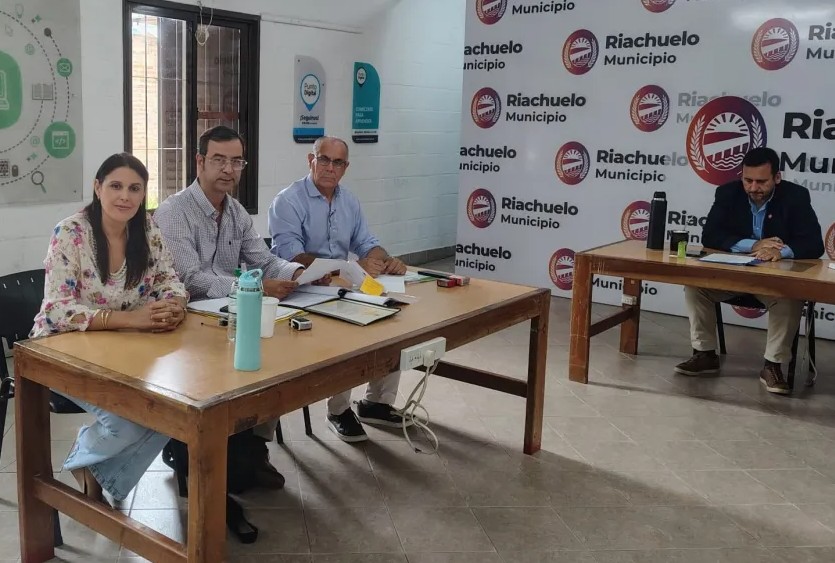 El intendente cuestionó el aumento que se dieron los concejales