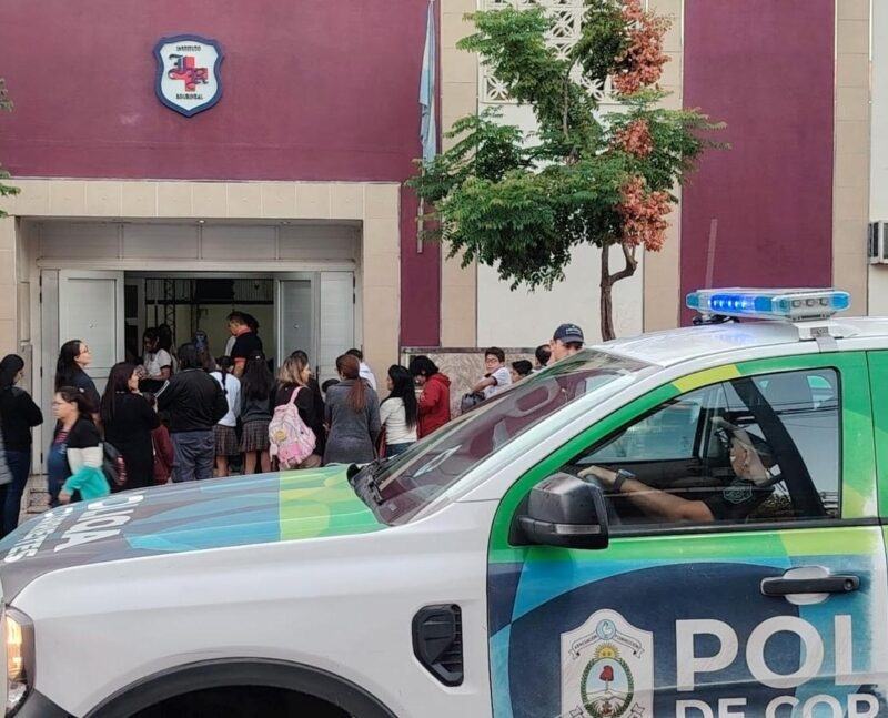 Corrientes investiga amenazas en escuelas y no descartan un “reto viral” entre estudiantes
