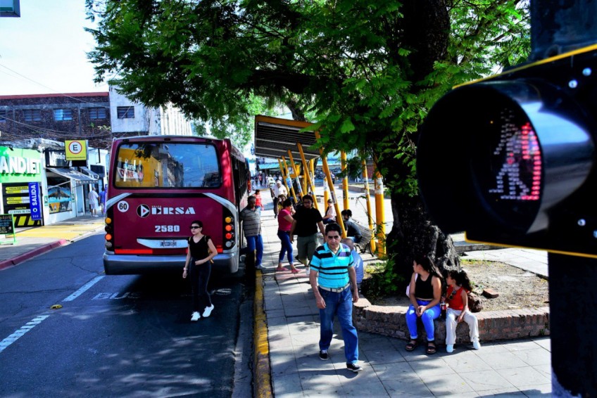 Ardua negociación por transporte