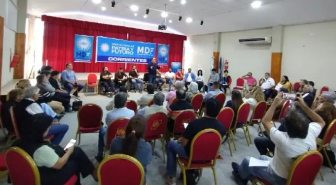 Desembarcó en Corrientes el frente que impulsa candidatura de Kicillof