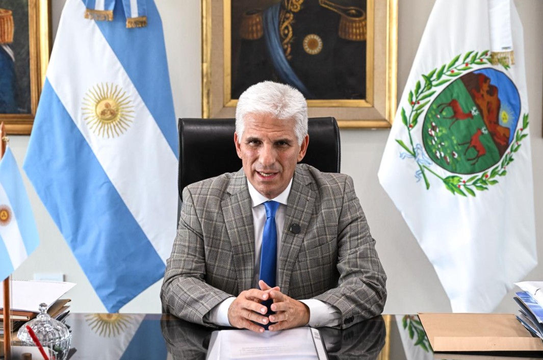 El Gobernador de San Luis le pidió la renuncia a todo su gabinete