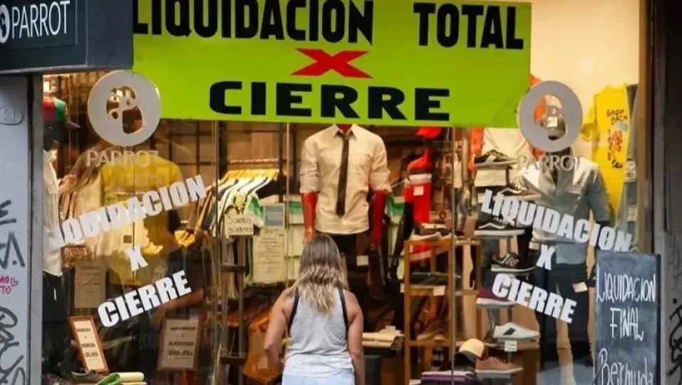 Alertan por despidos, cierre de locales y caída del consumo en Corrientes