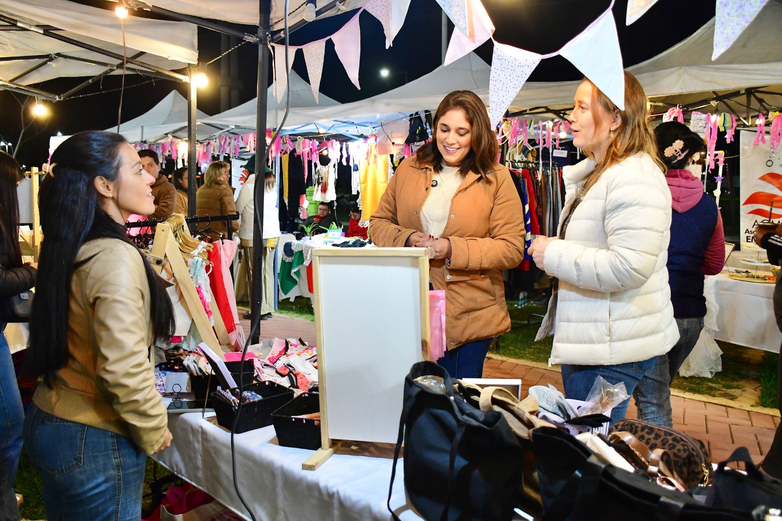 Exitoso primer “Emprendé con la Muni”, un espacio para fortalecer y acompañar a feriantes locales