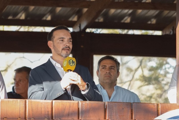Valdés confirmó que  habrá nuevos anuncios salariales