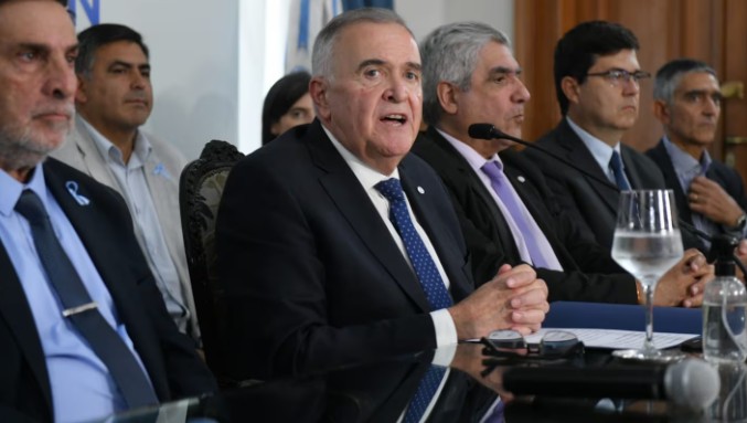 El gobernador de Tucumán defendió la compra de su casa de fin de semana por US$ 300.000: “Totalmente legal”