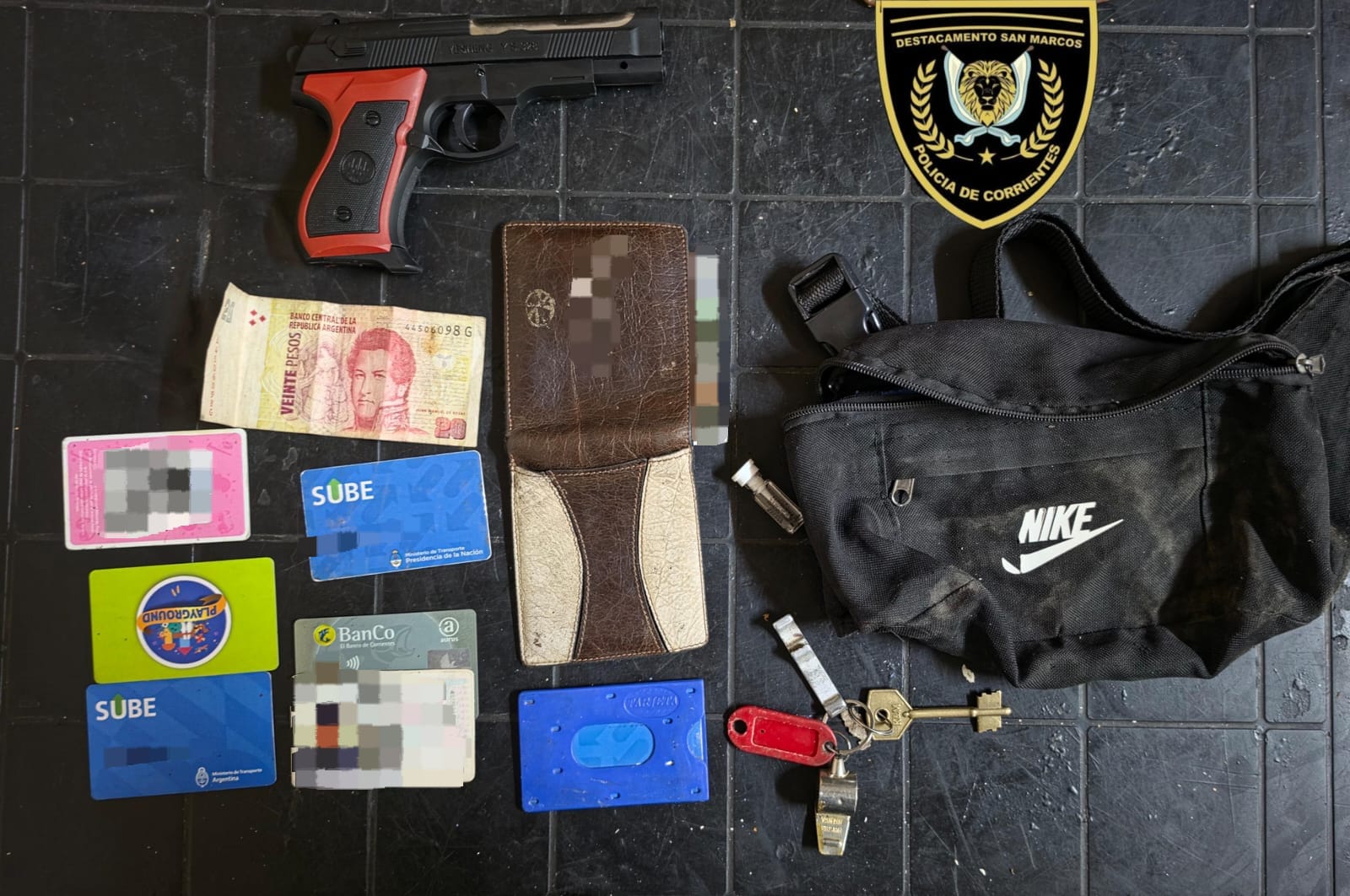 Detienen a un joven que asaltó a otro utilizando una réplica de arma de fuego