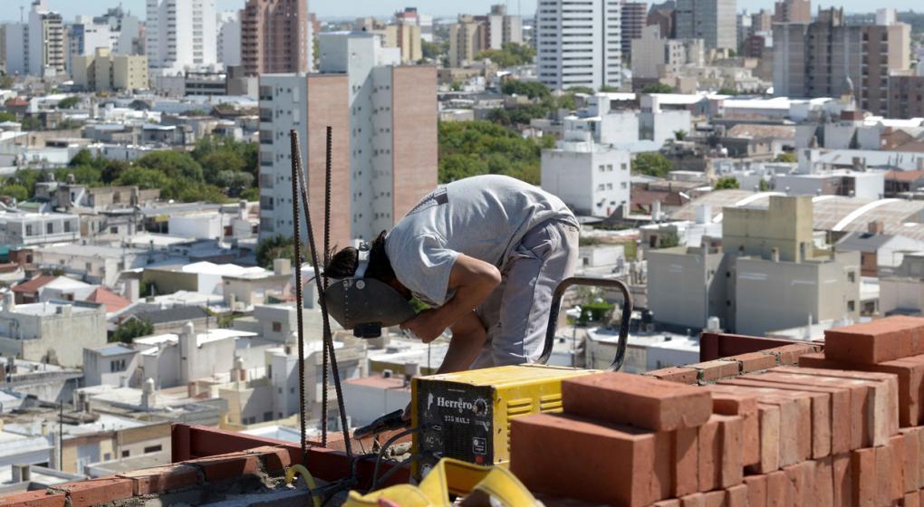 ARCA reglamentó el nuevo régimen para blanquear empleados: quitas de hasta 90% y planes de pago