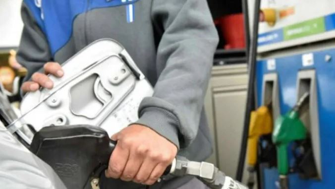 La venta de combustibles cayó un 20% durante el primer semestre