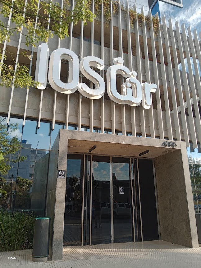 IOSCOR alertó por estafas: advierten falsos contactos por WhatsApp