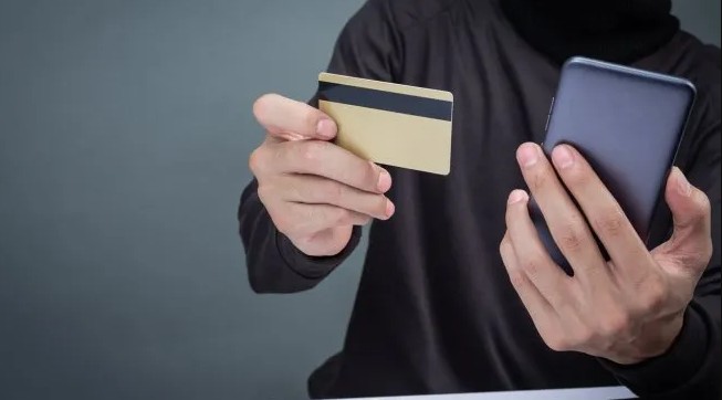 Lanzan en Argentina la primera tarjeta cripto de débito y crédito del mundo