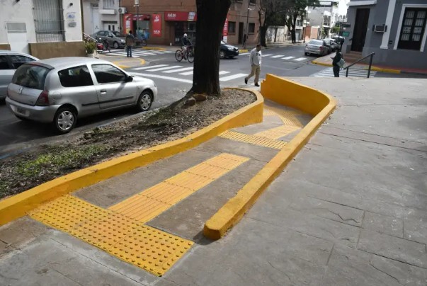 El Municipio fortalece la accesibilidad con obras en más de 40 espacios públicos
