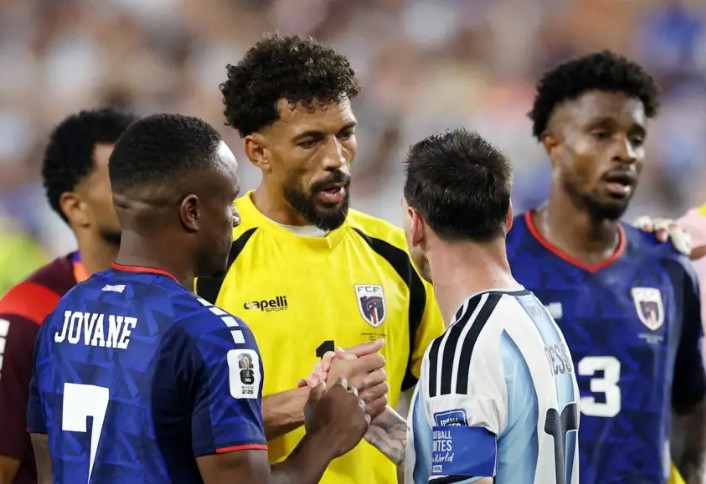 La FIFA reveló el equipo ideal, elegido por los aficionados: hay dos argentinos