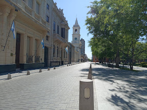 Corte total en una cuadra del microcentro de Capital