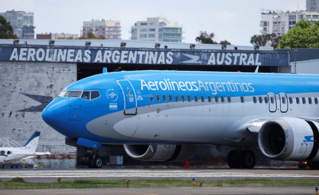 La Argentina posterga el pago por la expropiación de Aerolíneas y llevará el caso a la Corte Suprema de EE.UU.