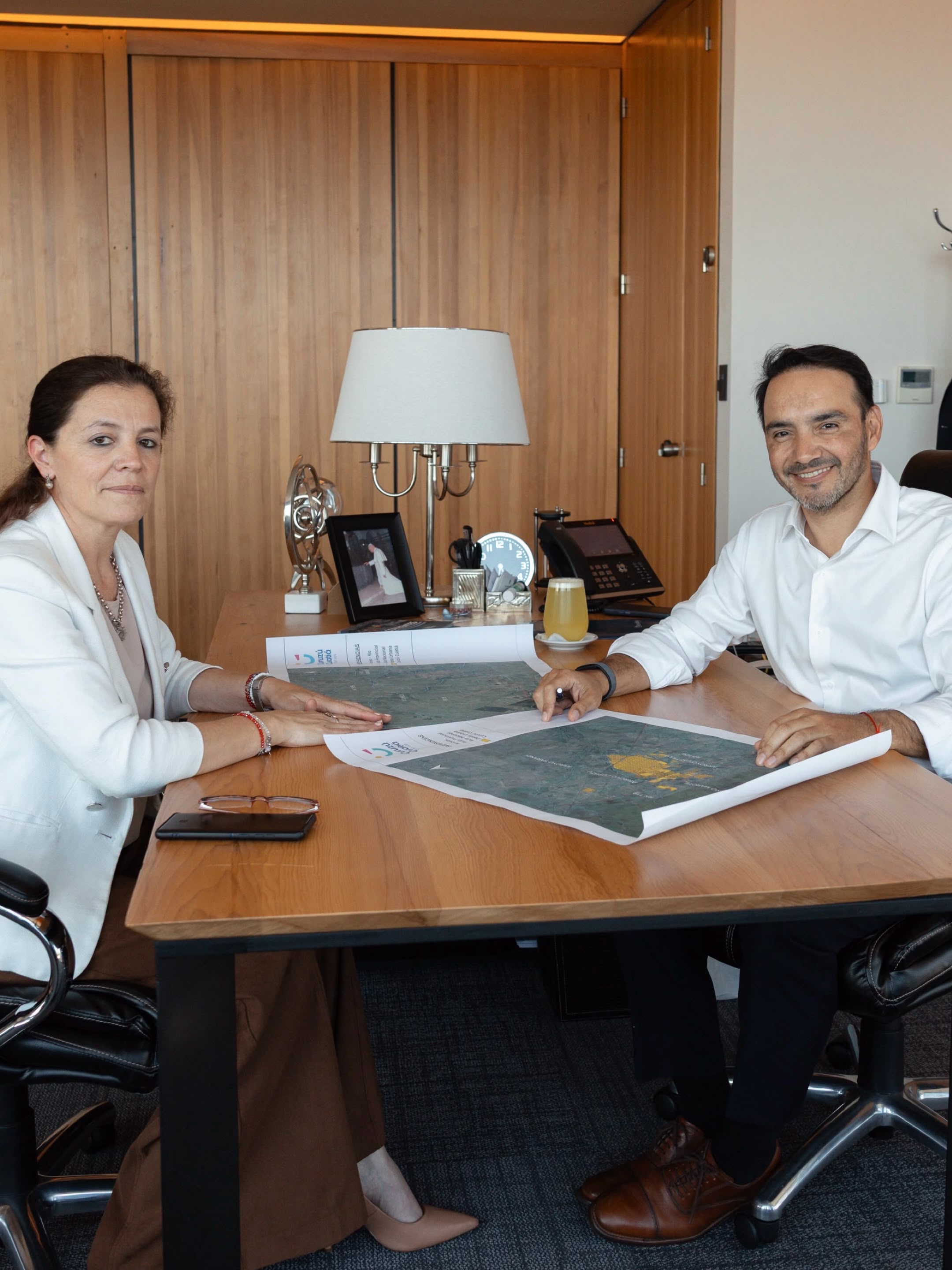 Verónica Espíndola y Juan Pablo Valdés coordinan acciones preventivas ante la llegada del fenómeno de El Niño