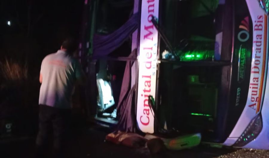 Murió otra pasajera tras el vuelco de un colectivo en Alvear