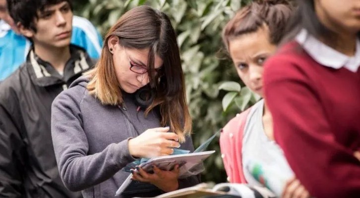 Fuerte caída en las expectativas económicas: 6 de cada 10 argentinos cree que estará peor en los próximos meses