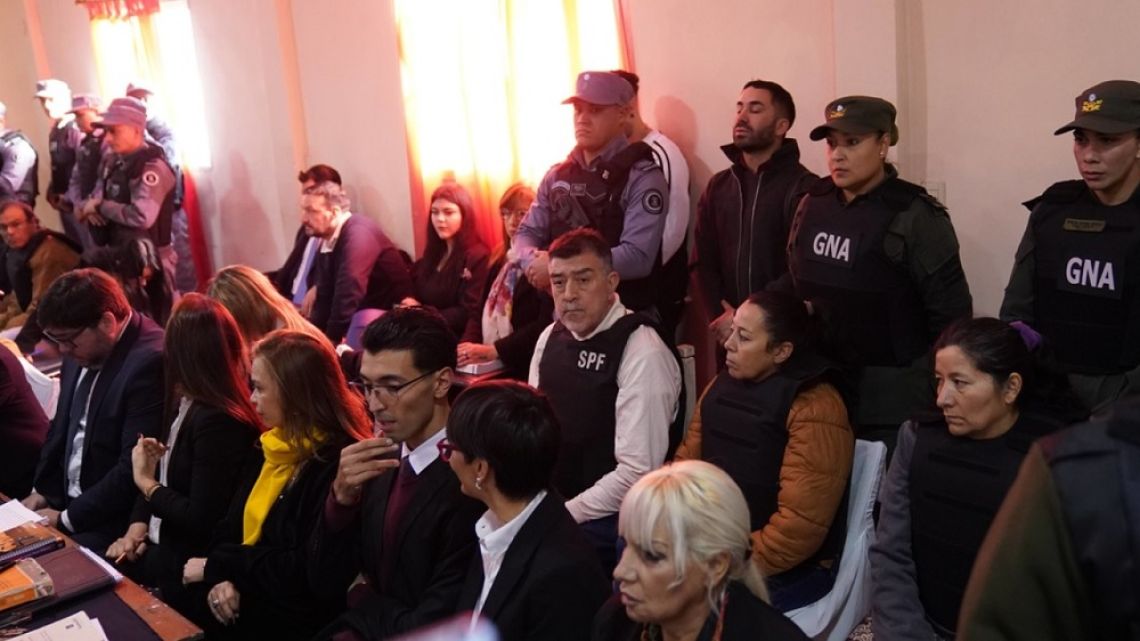 La Justicia sobresee a siete personas  pero el chico sigue sin aparecer