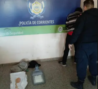 Luminarias sustraídas por la "banda de Memo": un detenido