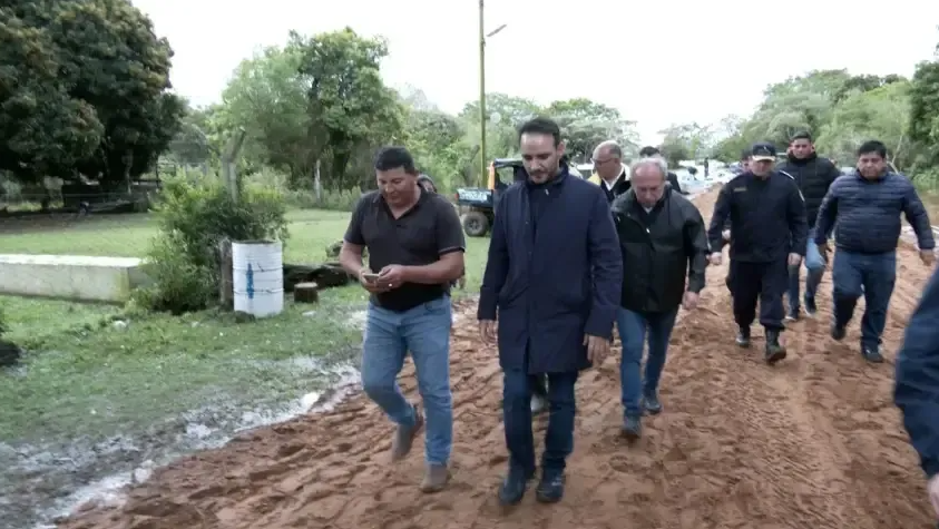 Valdés: "Esperemos que esta bajante en Ituzaingó pueda reflejarse en Itatí y Paso de la Patria"