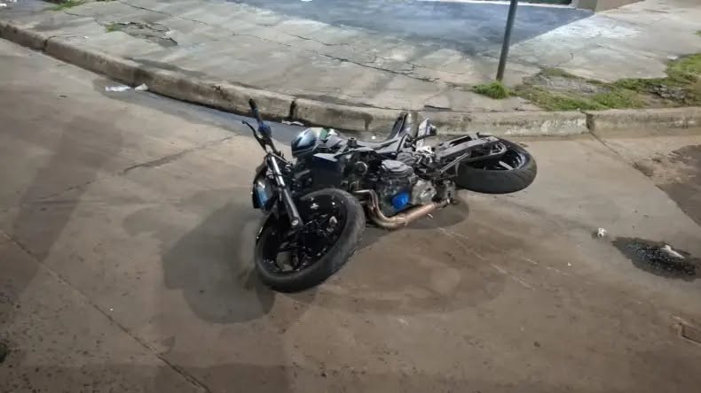Un joven murió tras derrapar con su motocicleta en avenida Independencia