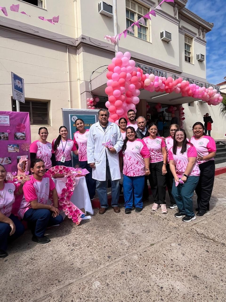 Centros de salud concientizan sobre la prevención del cáncer de mama