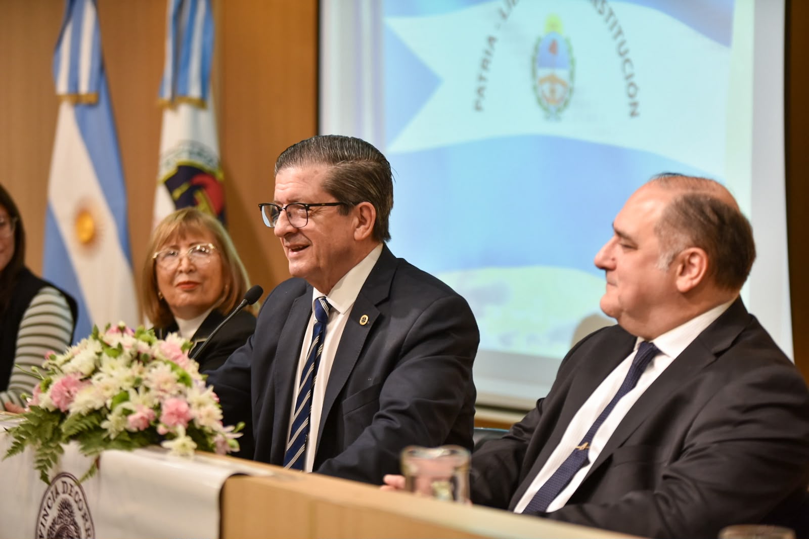 Braillard Poccard presidió la apertura del V Congreso Iberoamericano de Historia, Genealogía y Cultura